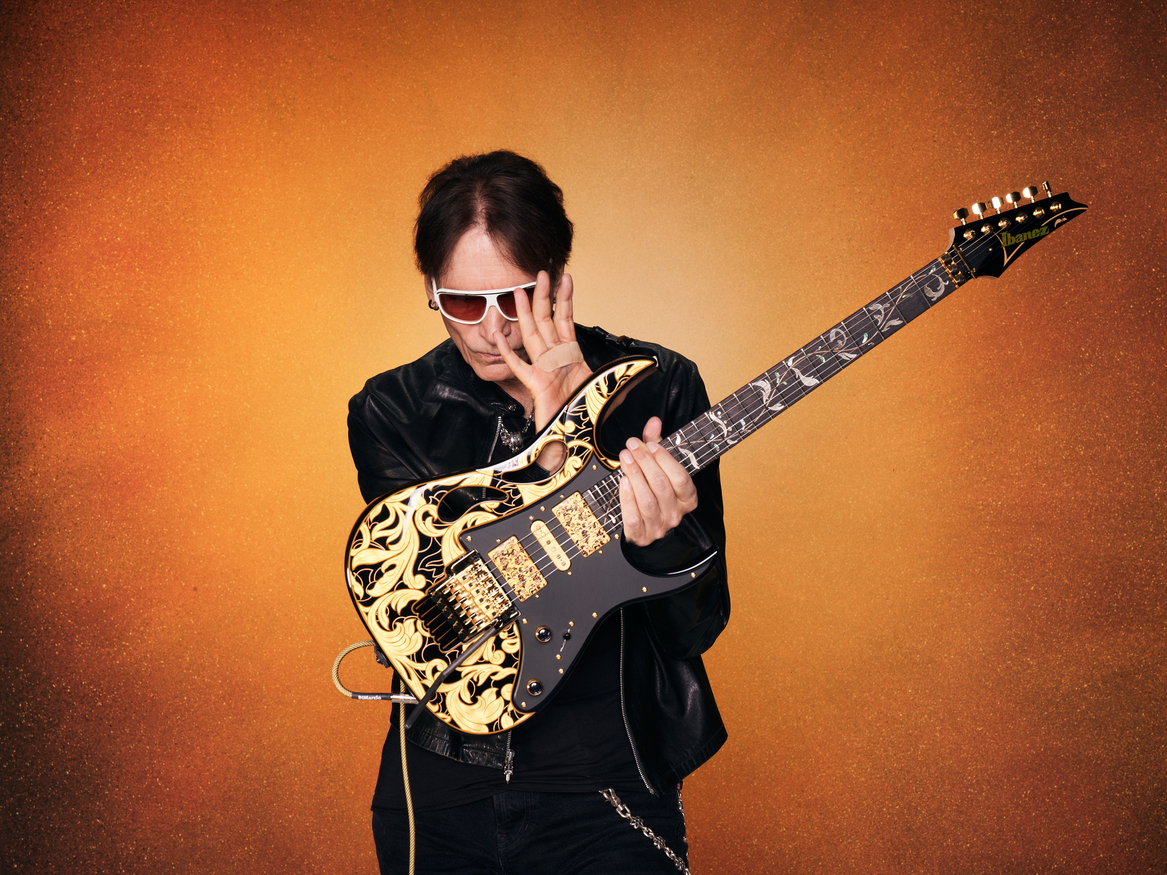 Steve Vai with their Bonvillain build